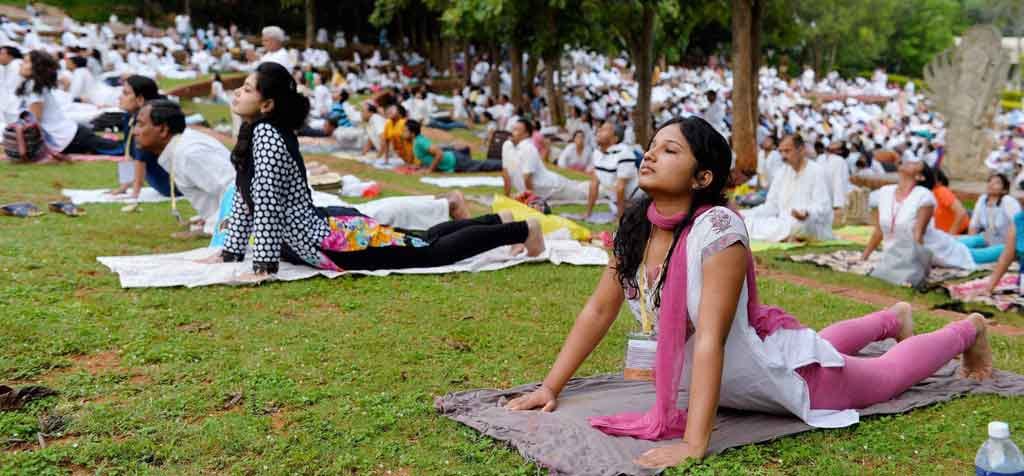 to get benefits of surya namaskar avoid this mistakes in hindi