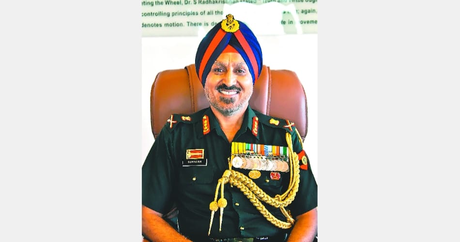 Lt Gen Surendra Singh became Western Command Chief