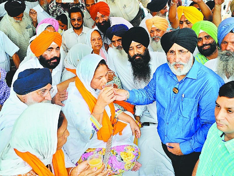 hunger strike, hunger strike end in ludhiana, ludhiana strike