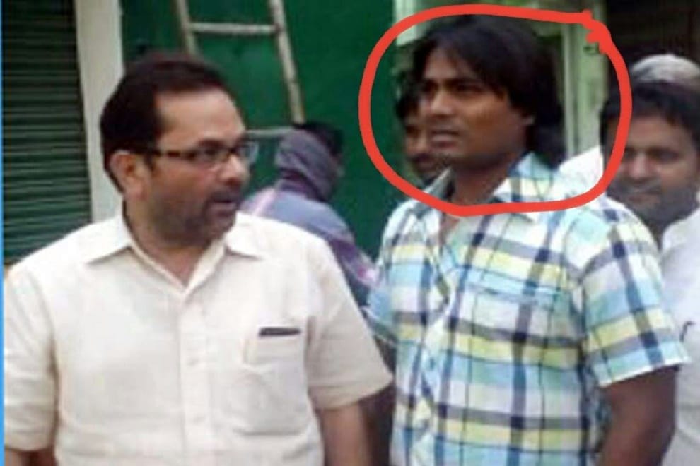 Tejashwi releases shooter photo with naqvi