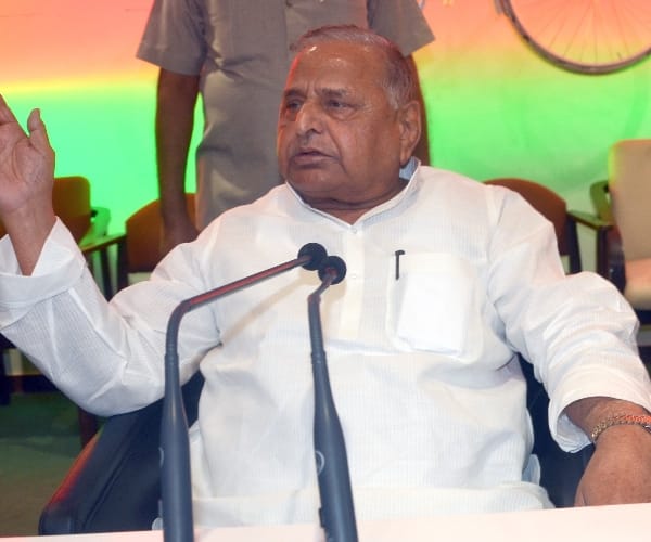  MLA and 50 SP leaders may expelled from SP.