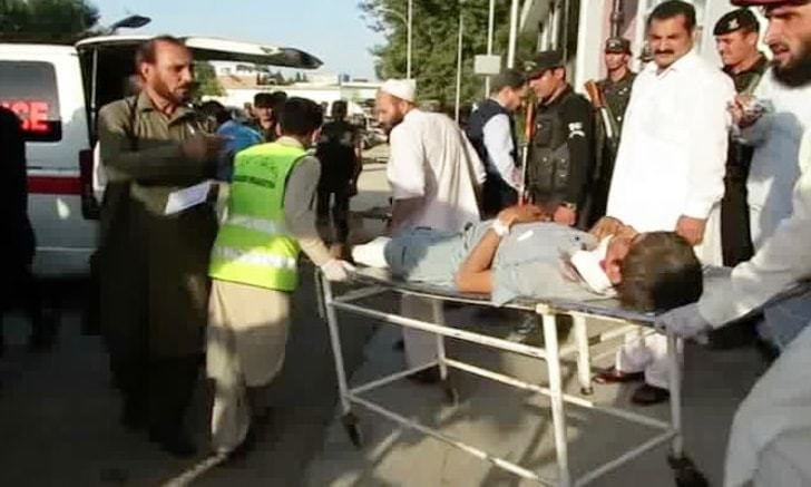 Pakistan: Suicide bomber kills dozens in Mosque during Friday prayers