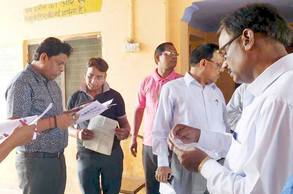 Votable absent from sites Officers found Pdabhihit