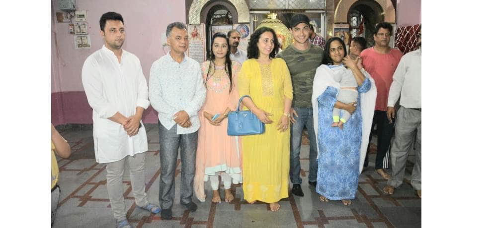Arpita Khan receives grand welcome at her in-laws' ancestral house in Mandi Himachal Pradesh.