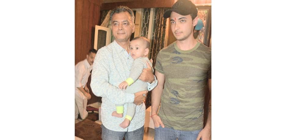 Arpita Khan receives grand welcome at her in-laws' ancestral house in Mandi Himachal Pradesh.