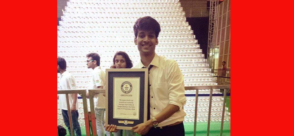 DU student highest tower made from plastic cup, Guinness World record name