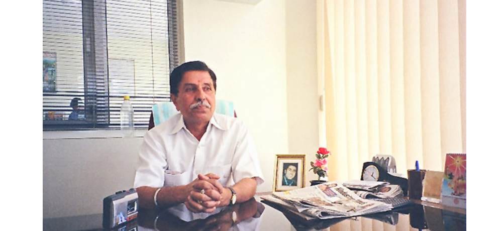 kargil martyr vikram batra father gl batra hits out at pakistan