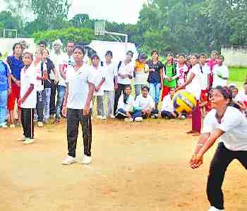 Mujehna, tarabganj, paraspur and belsar,s player first in race