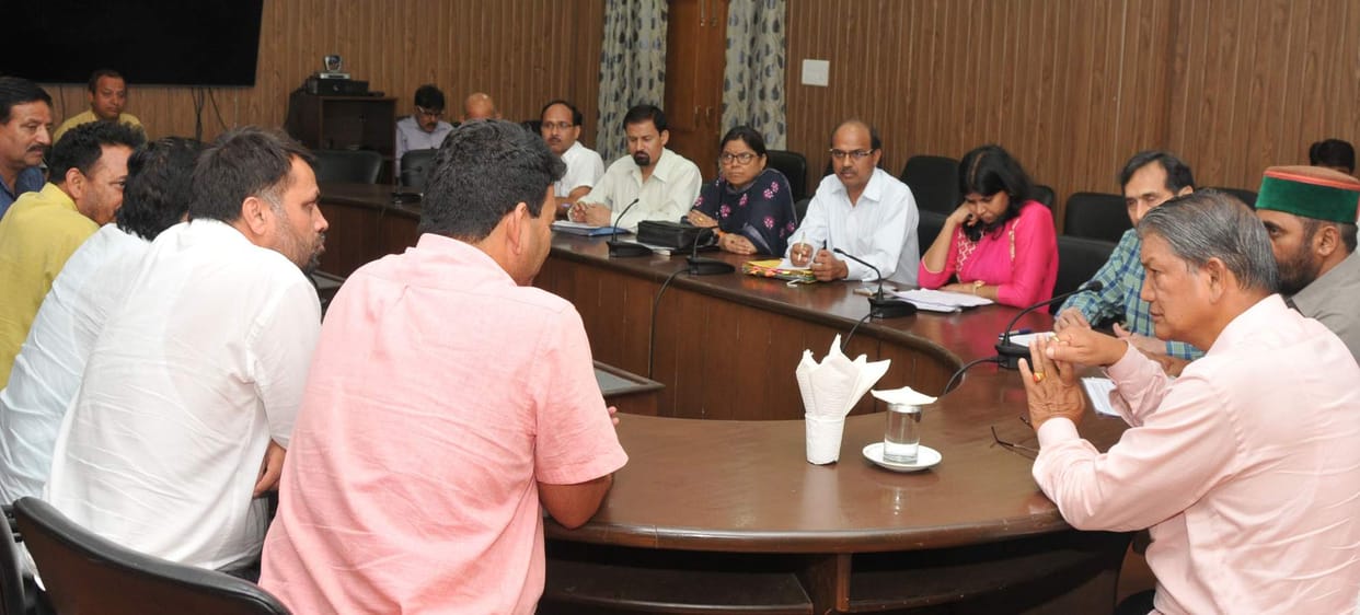 teachers continue strike also after court order.