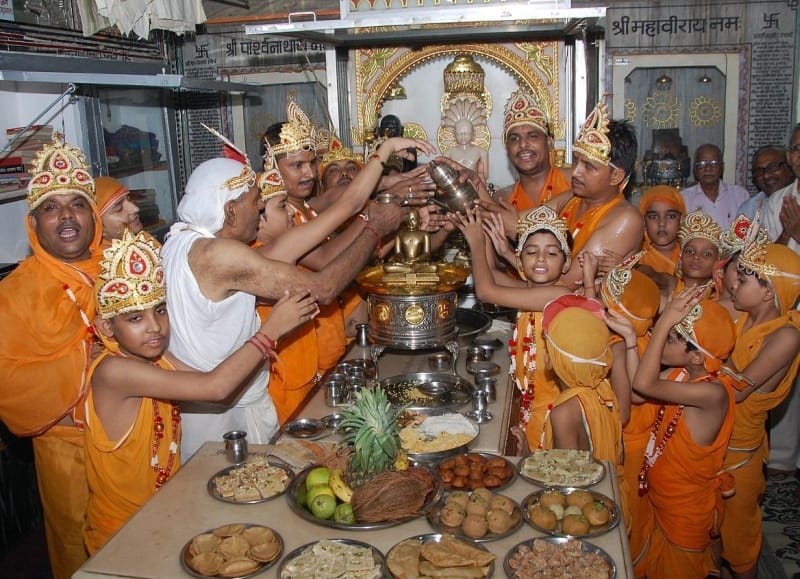 Jain temples were sputter stream Suhagnagri Festival