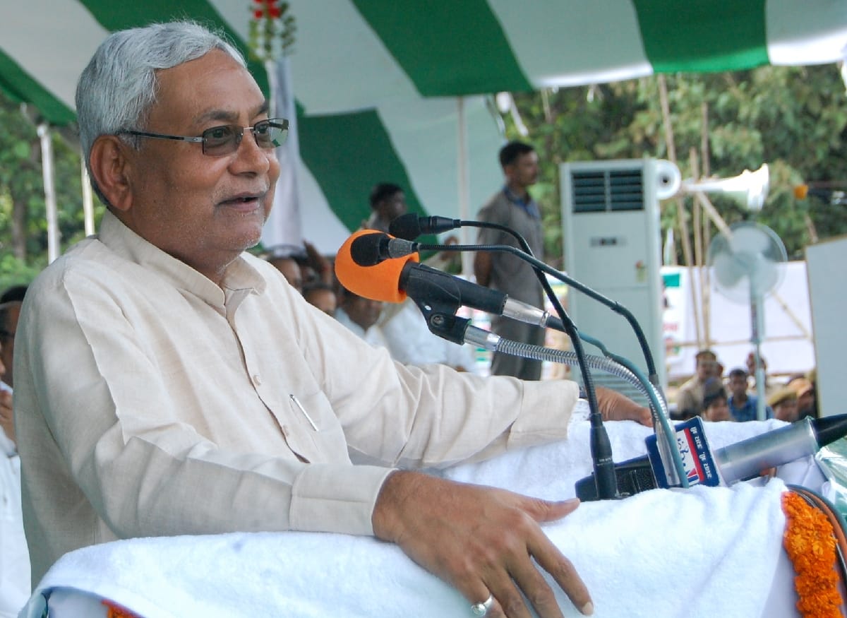 In the ongoing battle of the chair UP: Nitish