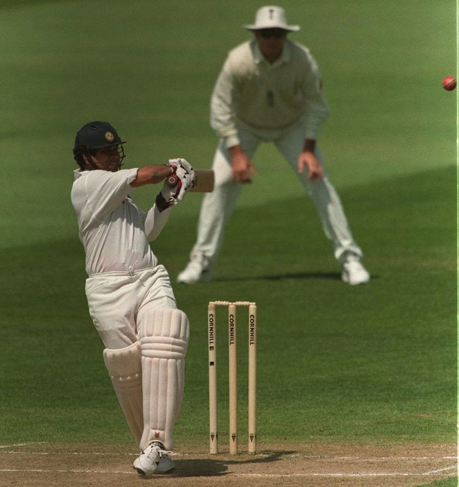  tendulkar played with a rib Injury