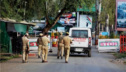 Lens on Uri man who sold mobile SIMs to troops
