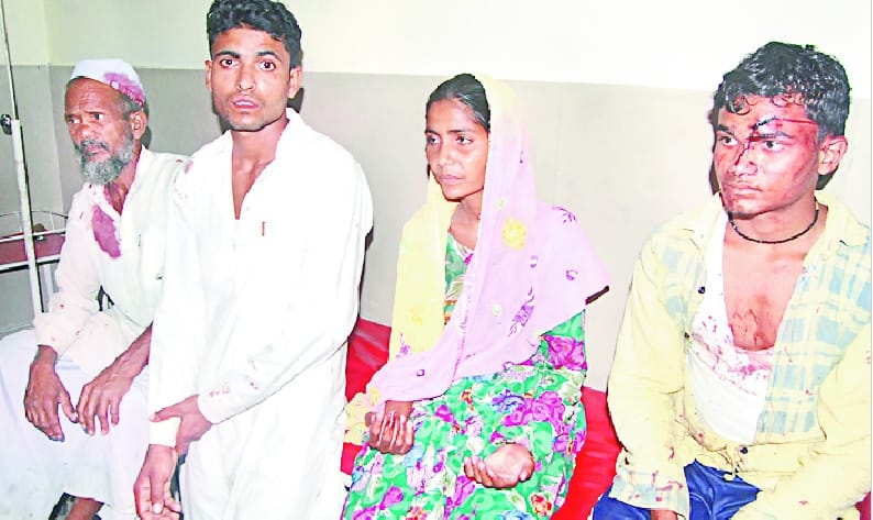 chedchhad par laathi dande chale