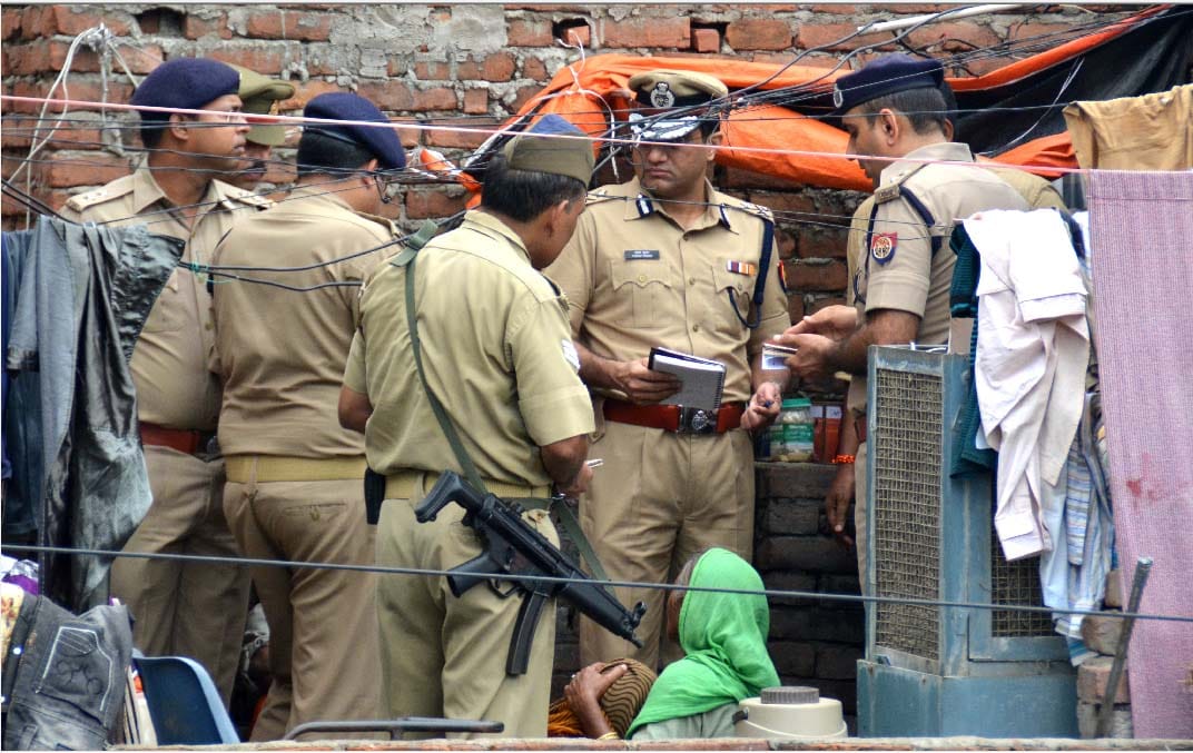 man killed his brother family member for property in Allahabad