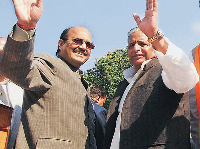 amar Singh appeared in defensive mode, said akhilesh liked his own son