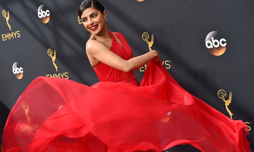 priyanka in emmy awards 2016