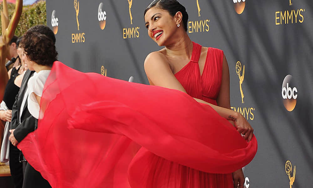 priyanka in emmy awards 2016