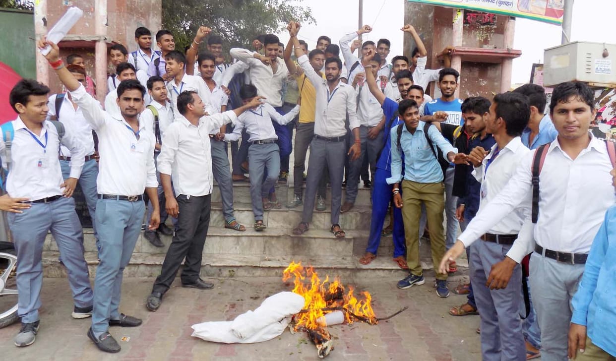 Angry terrorist attack, blew effigy of Pakistan