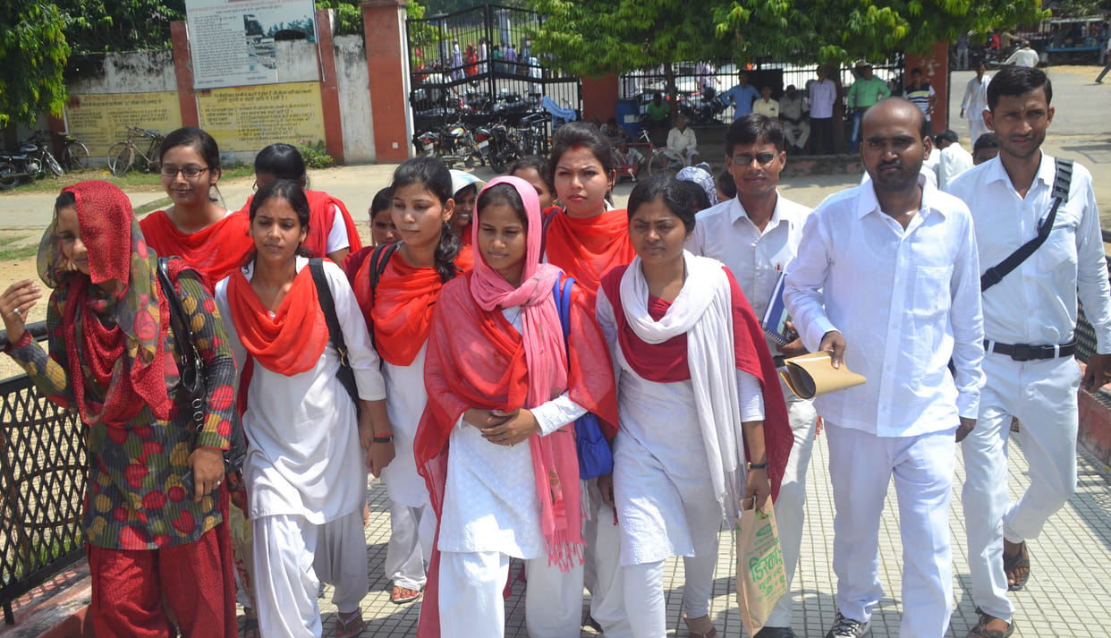 bed trainees protested
