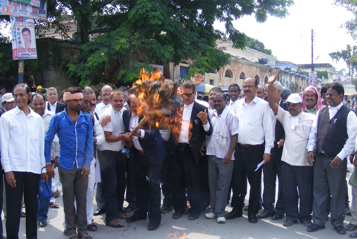 Nawaz Sharif burned effigies