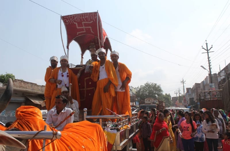 Sreyanshnath Digambar Jain temple Shreeji ride out with Bandbaje