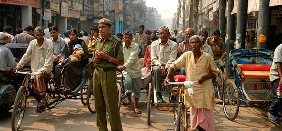 delhi traffic police employing trangender sex workers to teach traffic rules to delhiites