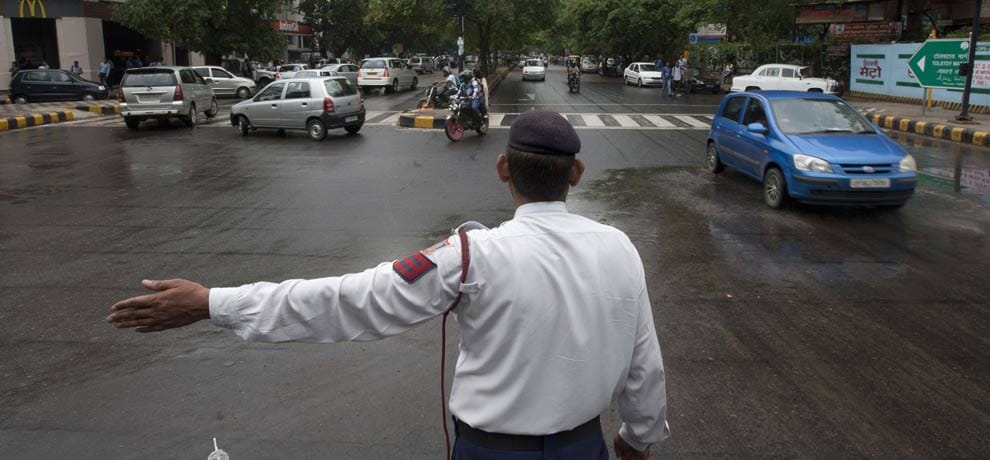 delhi traffic police employing trangender sex workers to teach traffic rules to delhiites