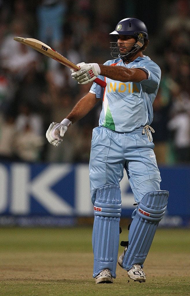 yuvraj singh hits 6 sixes in an over of stuart broad