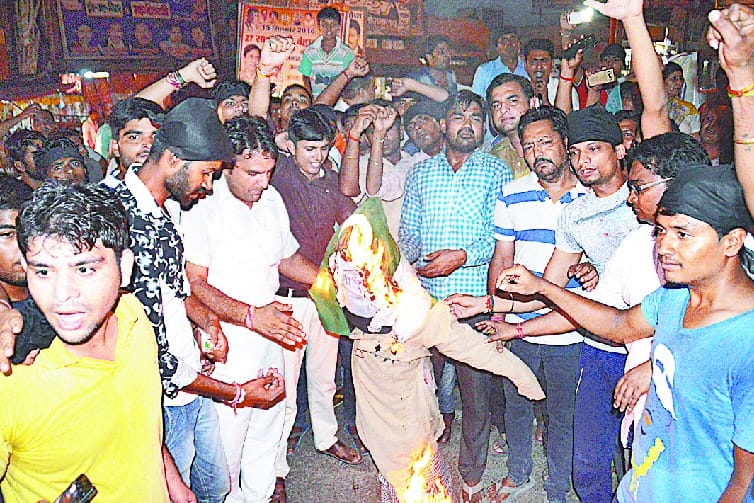 Burnt effigies of Pakistan