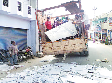 Utrate slab buried five workers, one death