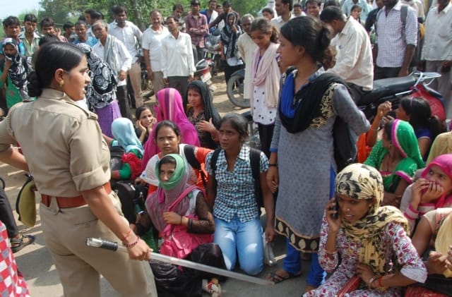 Candidates put traffic jam, ruckus on Diat