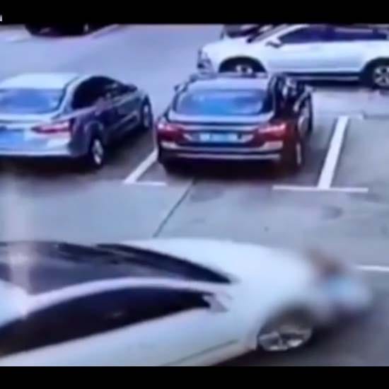 woman was using phone during driving and she smashed three kids