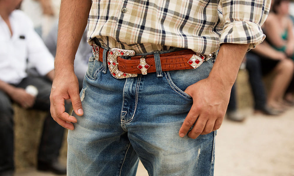 stop wearing jeans at this age