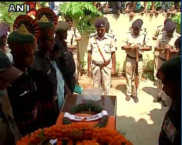 Last rites of soldiers who lost his life in Uri Attack