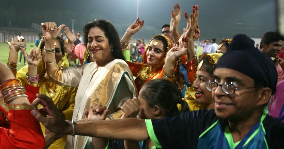 Interlecchual disabled players, special song, MP Kher started dancing with children