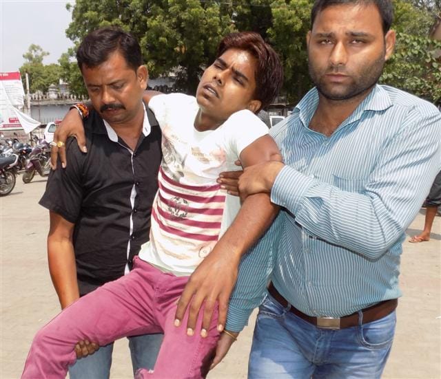 Now the attack on the brother of the chief electoral rivalry