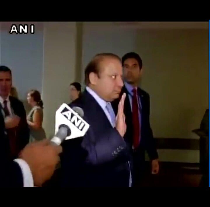 who cut nawaz sharif head will got one crore rupee reward