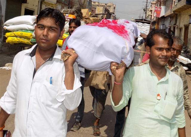 Uri attack against burnt effigies of Pakistan