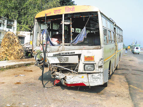 Identification of the dead in the ambulance-bus collision