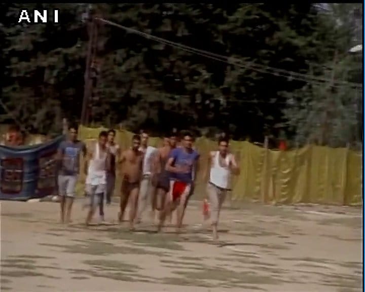 thousands of youth participated in police recruitment in kashmir valley