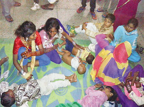 Taking a bus of the procession had a huge reversal of victims