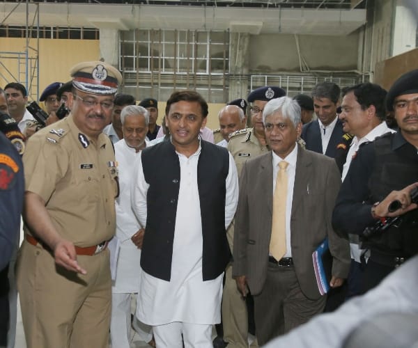  Akhilesh yadav inspects dial 100 project.