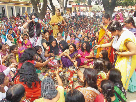 Accountant on a fast, anganbadis wisdom by purification ritual