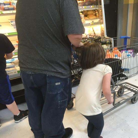 inverstigation against a father in United states after beaten his daughter 