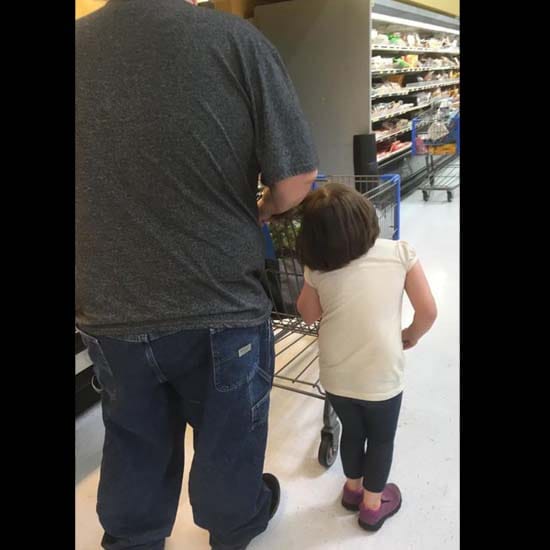 inverstigation against a father in United states after beaten his daughter 