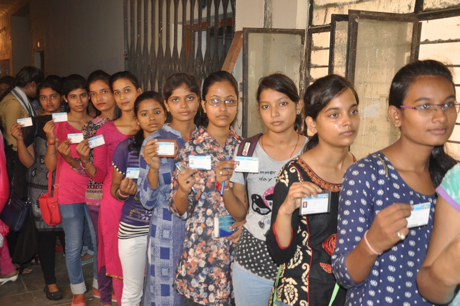 Aadhar card is necessary for these 15 work  