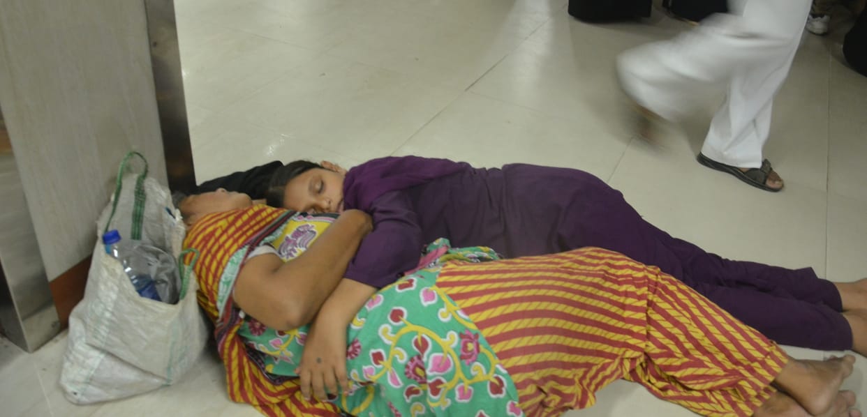 Pharmacist gave the expired medicine, pregnant condition worsenedsita