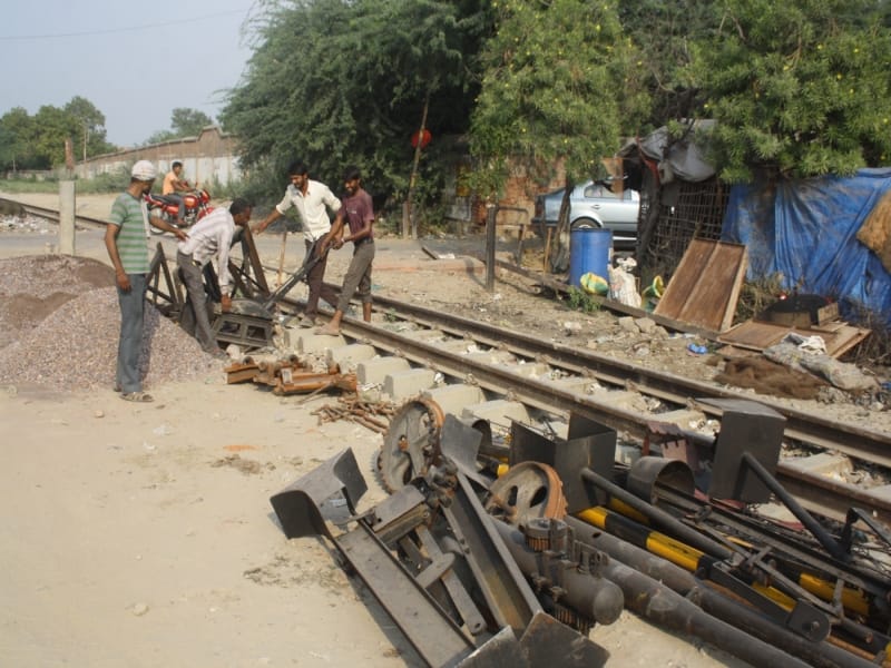 rail bus will begin in vrindavan 