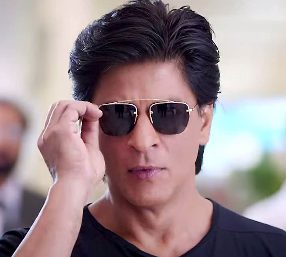 shahrukh khan scufle with fan in turkey